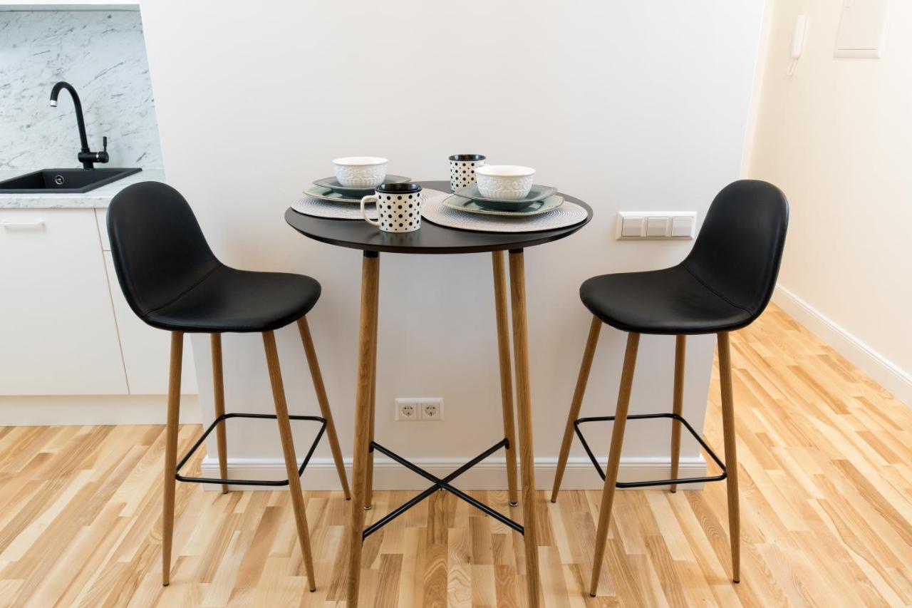Theatre Apartments Lacplesa ريغا المظهر الخارجي الصورة